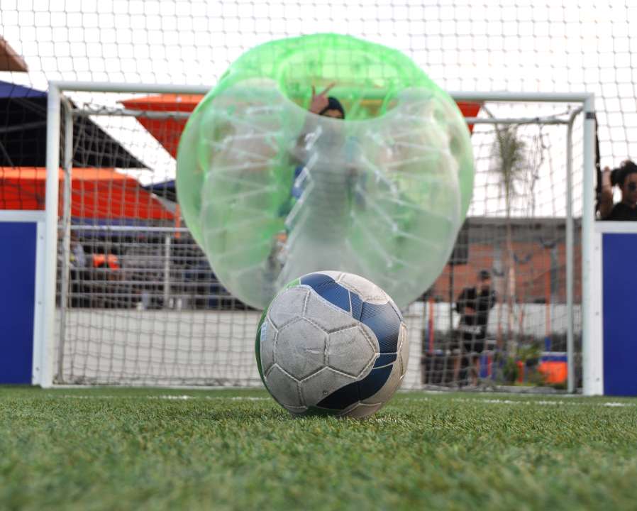 BUBBLE SOCCER Team Building